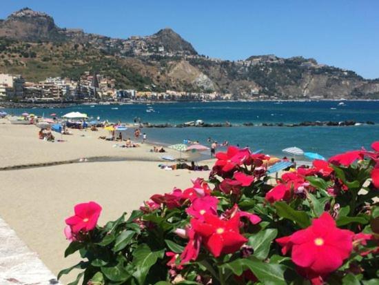 Casa Vacanze I Gabbiani Giardini Naxos Schiso Exterior foto